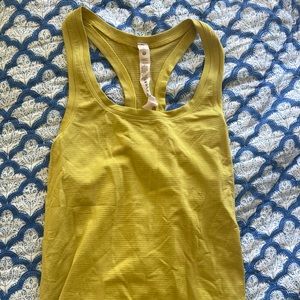 LuluLemon Swiftly Tech